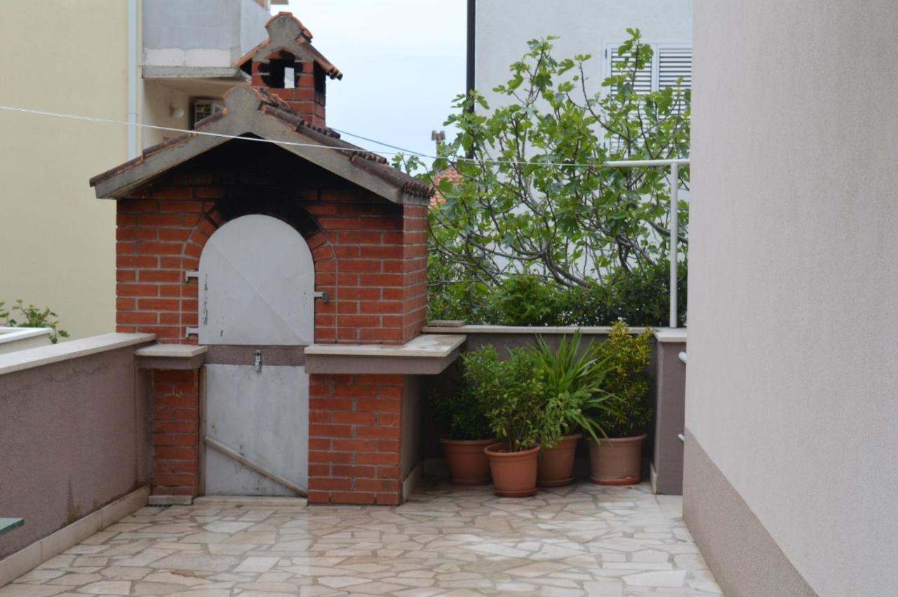 Soba Mira Apartamento Makarska Exterior foto